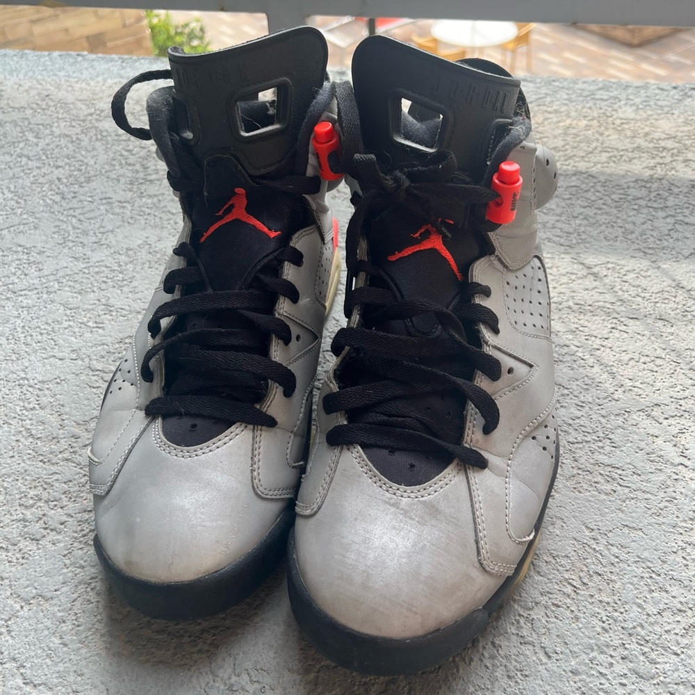 Air Jordan 6 Retro Sneakers